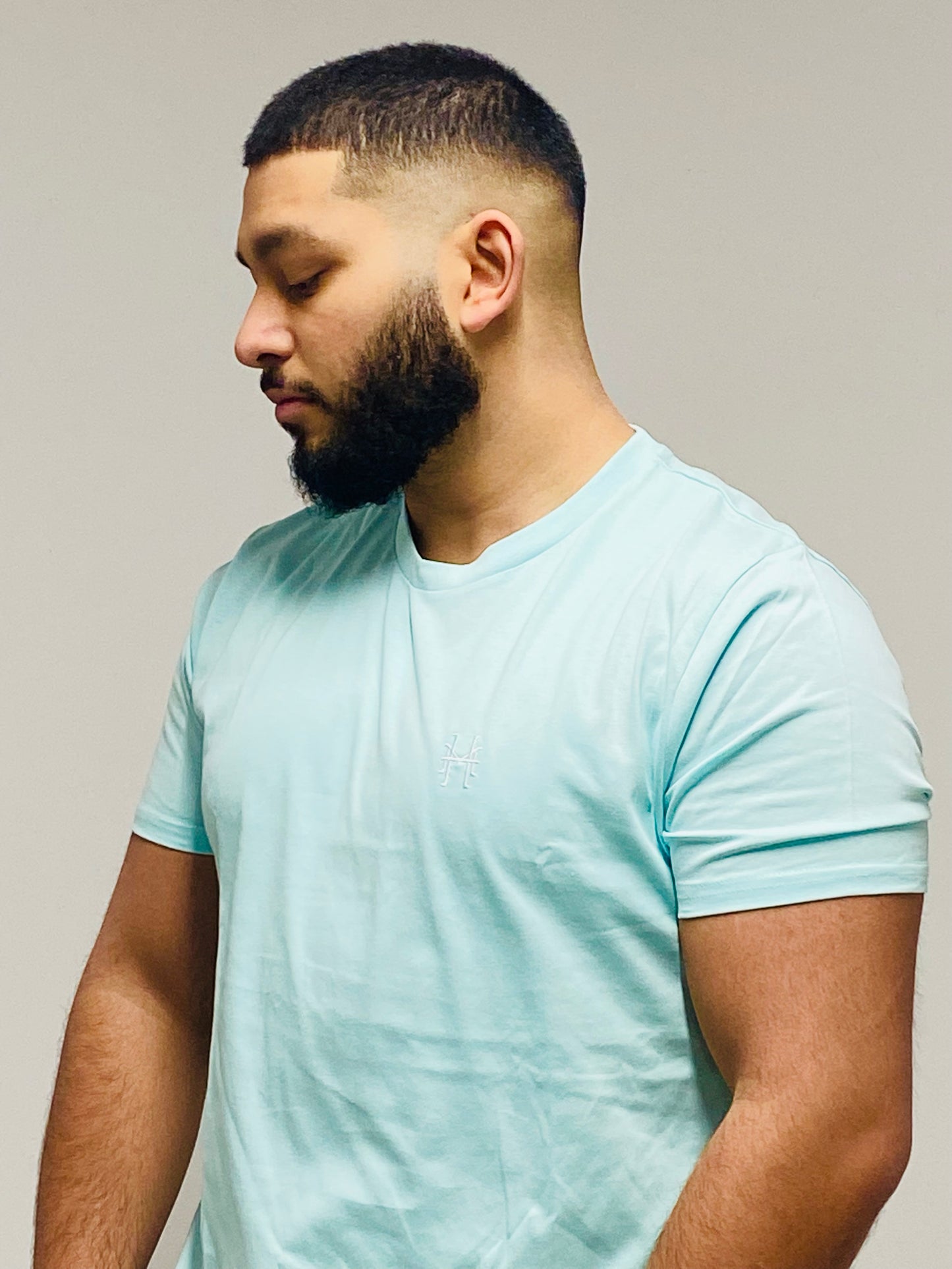 MH "Base-T" in Mint/White